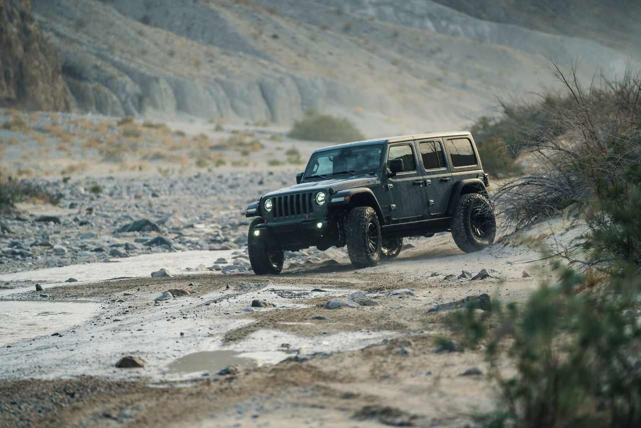 2020 Jeep Wrangler - Black Rhino RAID - Black | Black Rhino